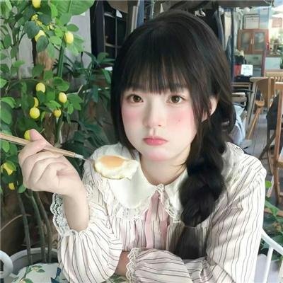 金牌客服董董恩